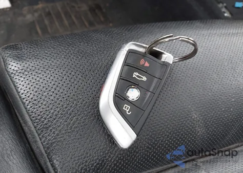 2014 BMW X5 xDrive50I z USA, uszkodzony, nr VIN 5UXKR6C54E0C02423